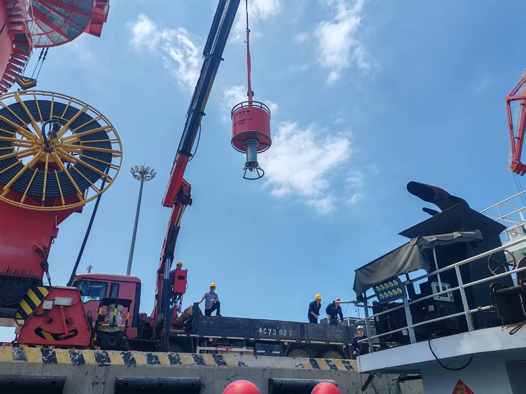 深海声学观测系统